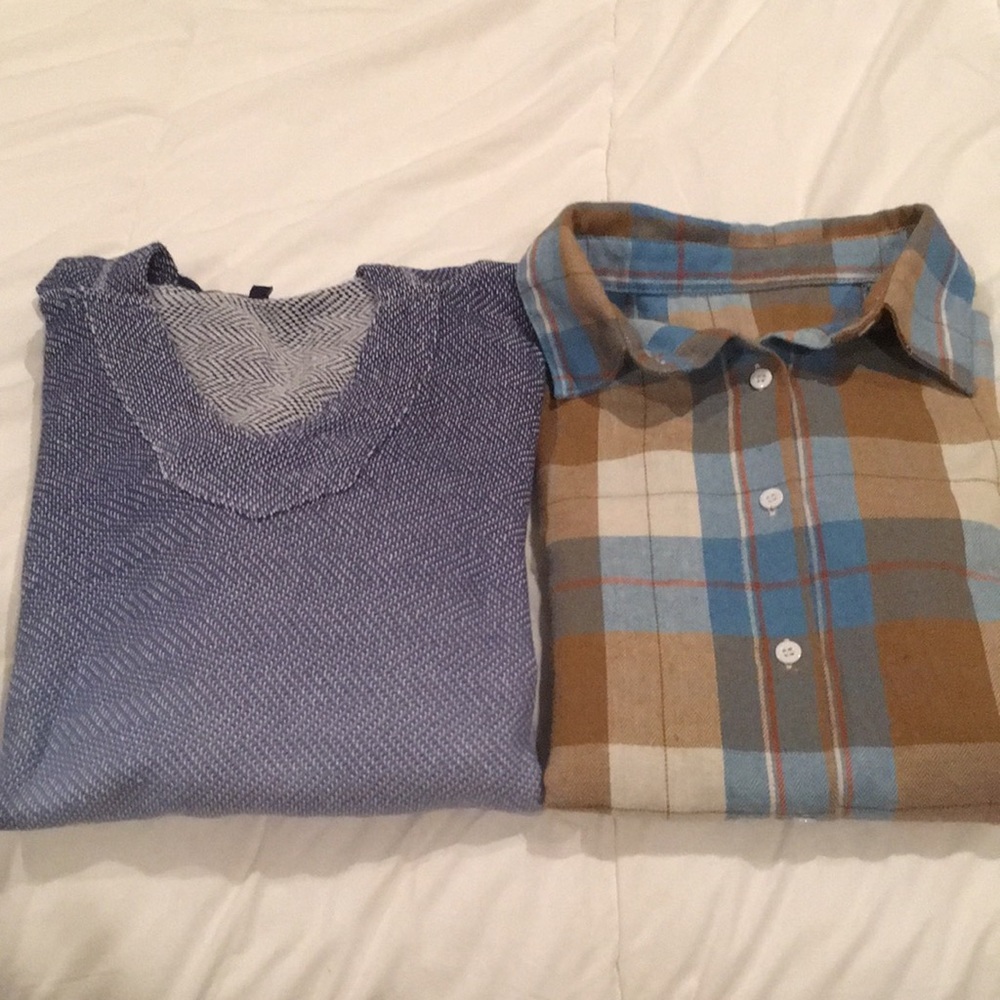 Bundle of two long sleeve shirts